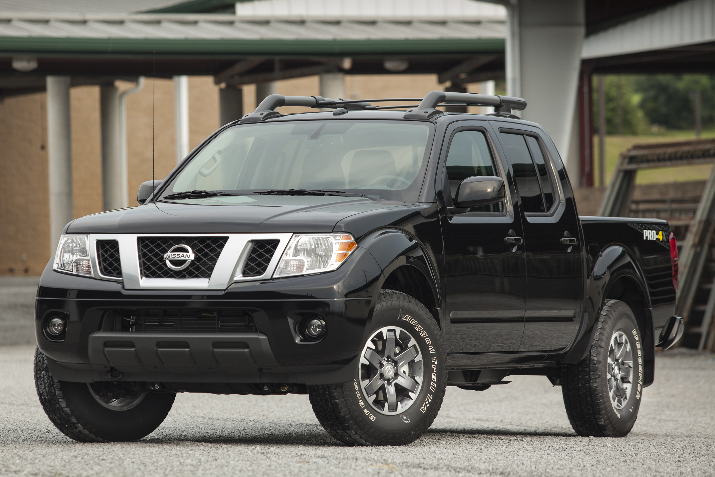 Nissan FRONTIER 2.5 SV King Cab 4X2 MT 2015