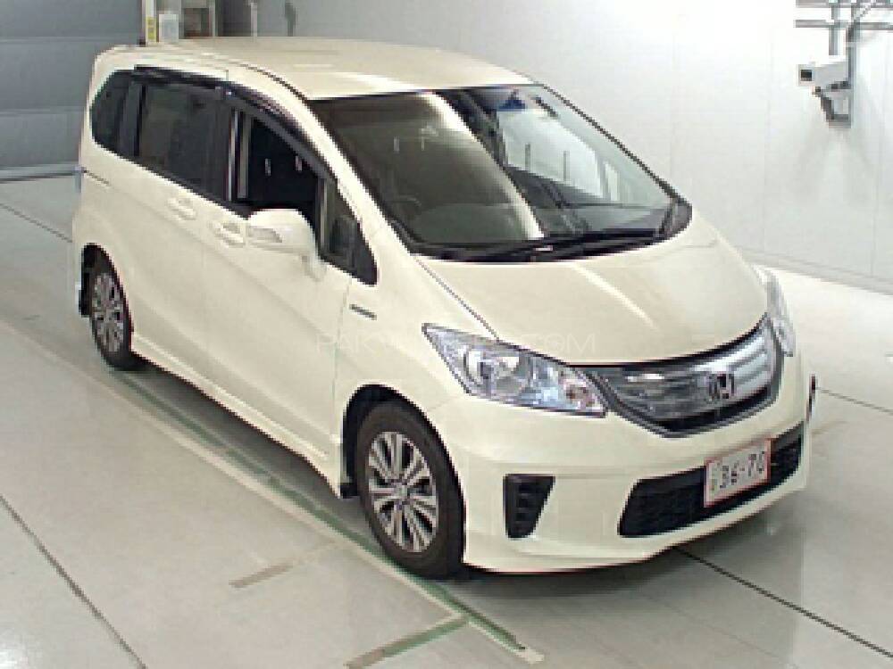 Honda Freed 2013 Price in Pakistan, Review, Full Specs & Images